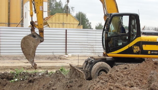 Выкопать яму экскаватором в Надыме от 923 руб. - 2Землекопа-Ндм